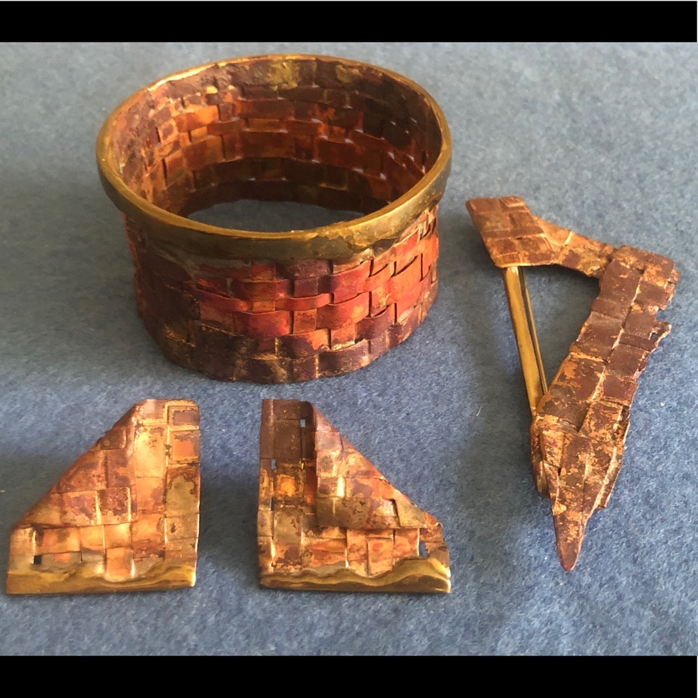 Woven Copper and Bronze jewelry: bangle bracelet, "folded" earrings, brooche